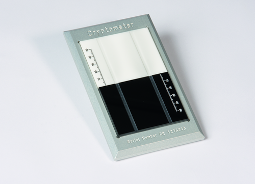 Bottom plate, black and white